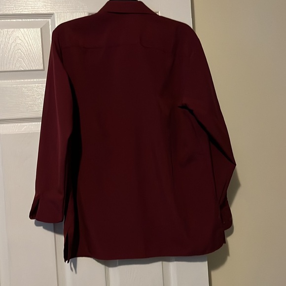 Doc & Amelia Maroon Buttondown - Picture 3 of 6